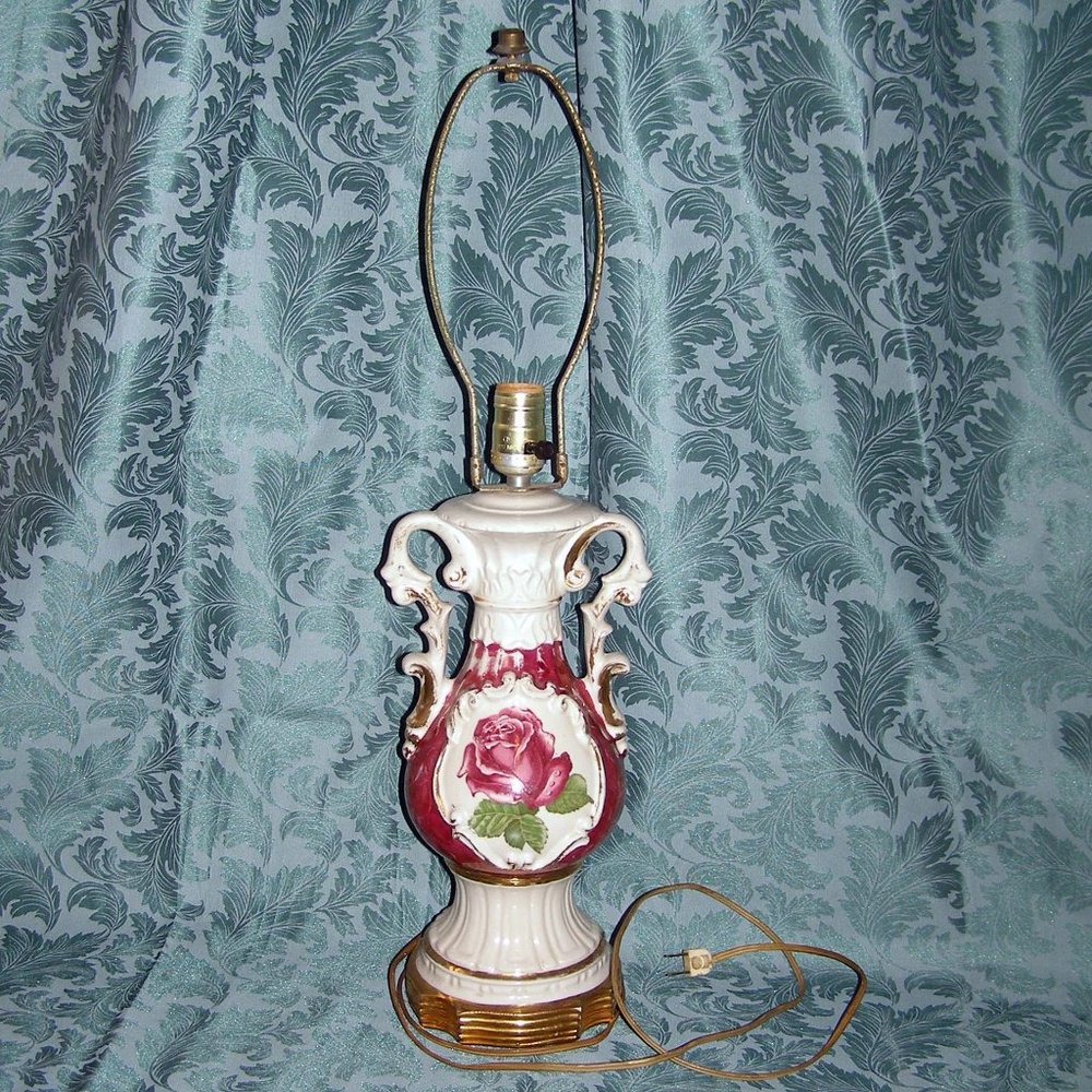 💡 RARE Working Antique 1940s Victorian Style Ceramic Rose Urn LAMP BASE by… - Picture 2 of 13
